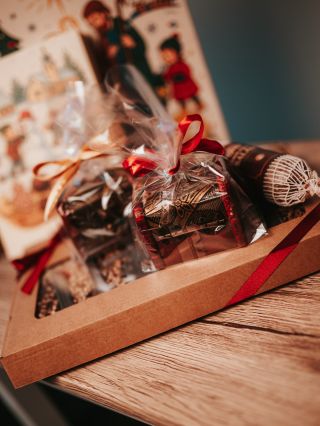 Hledáte dokonalý způsob, jak vyjádřit svou lásku a náklonnost? 😍 Truhlička z lásky je tím nejlepším způsobem, jak to...