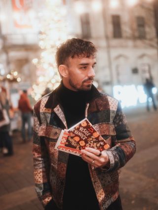 ✨ Cítíte to ve vzduchu? Vůni Vánoc, radost… a čokoládu, která k nim prostě patří 🤫🍫 Dopřejte si sladký moment, na který...